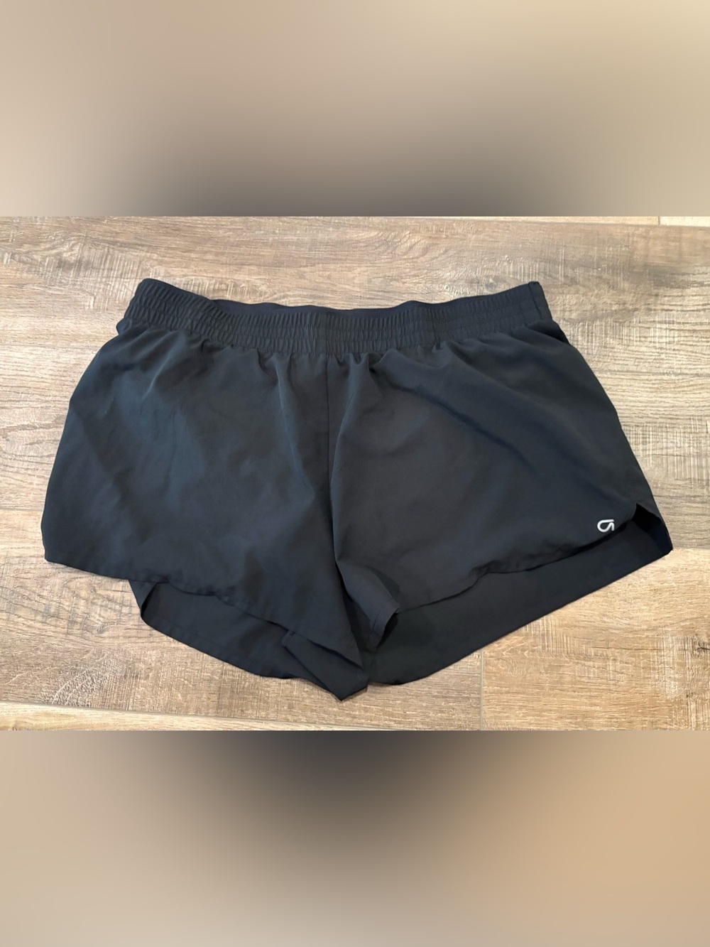 GapFit 3" Runaround Shorts
